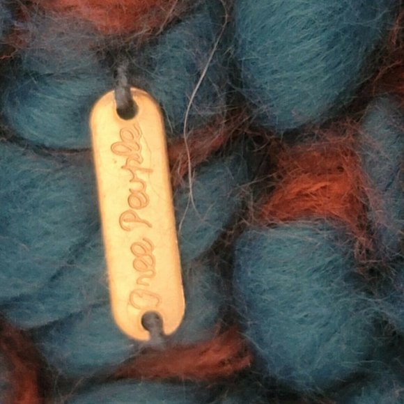 NWT Free People MOROCCAN BLUE COMBO Beanie Hat Pom Pom Knit - Picture 7 of 8